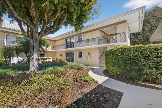 17 SE Turtle Creek Drive Unit D, Jupiter, FL 33469