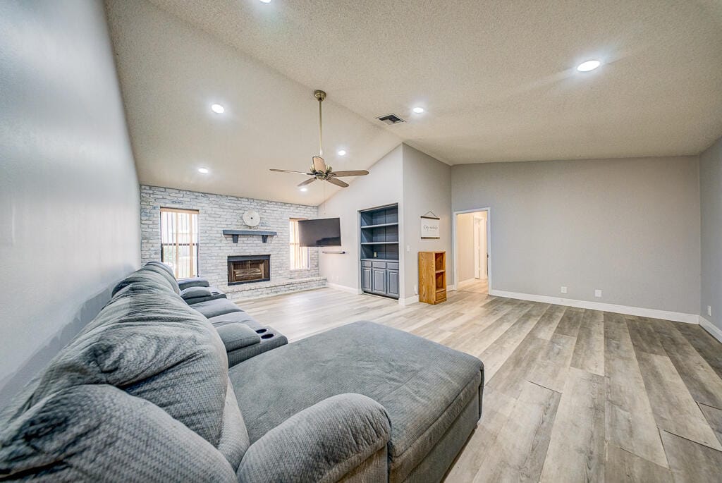 301 Knotty Wood Lane, Wellington, FL 33414 photo 13