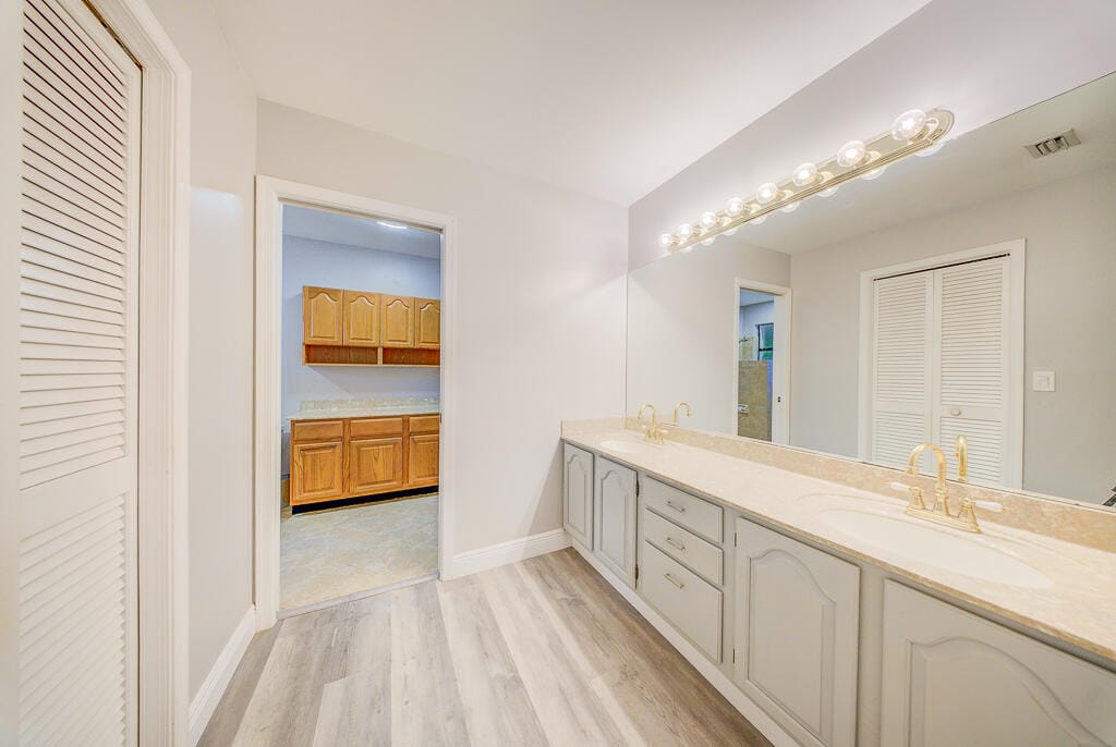 301 Knotty Wood Lane, Wellington, FL 33414 photo 25