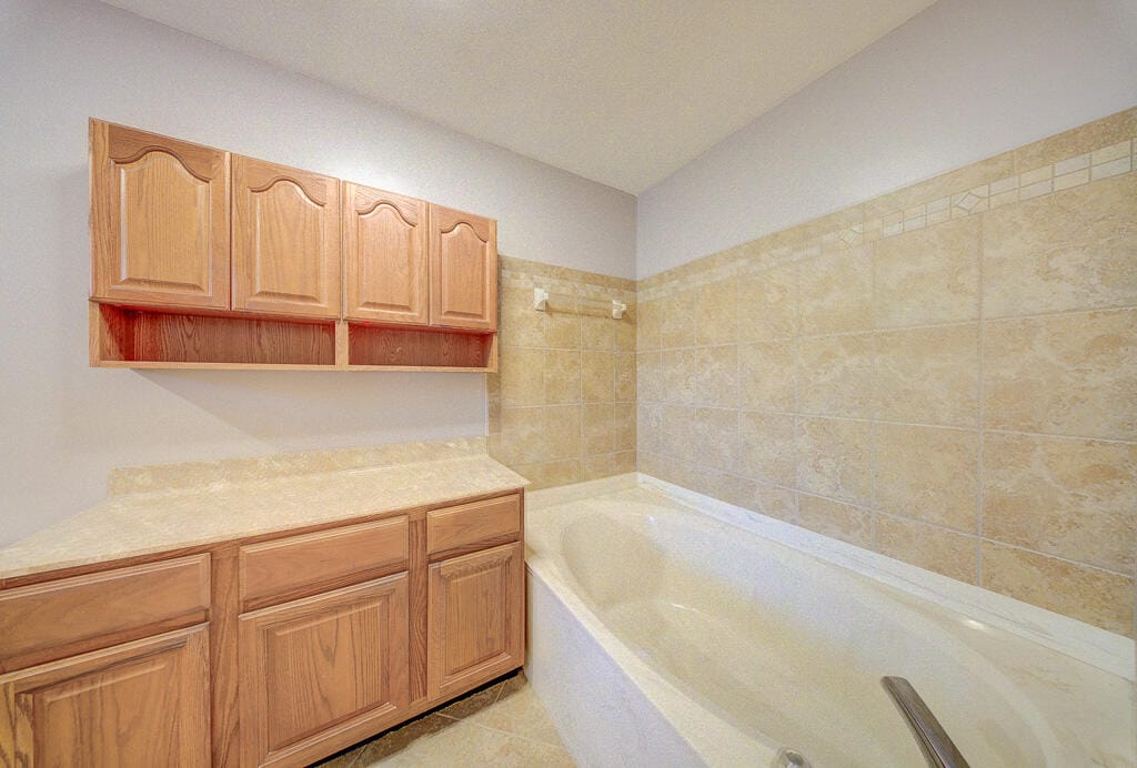 301 Knotty Wood Lane, Wellington, FL 33414 photo 26