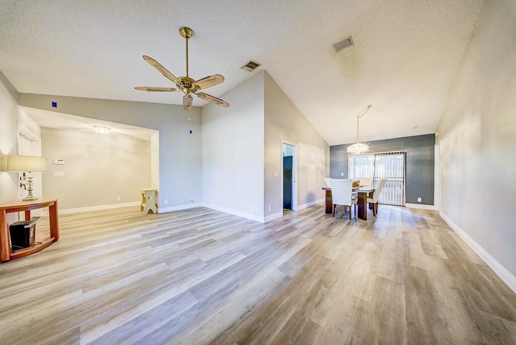 301 Knotty Wood Lane, Wellington, FL 33414 photo 6