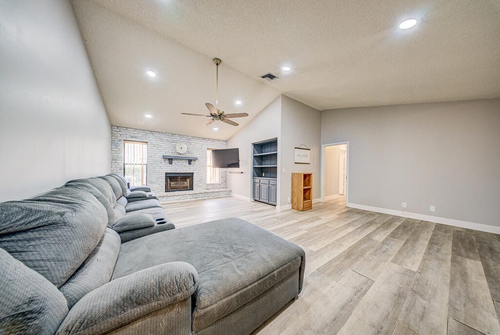 301 Knotty Wood Lane, Wellington, FL 33414 photo 10
