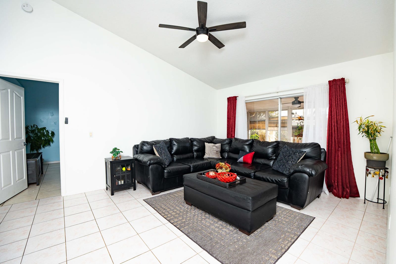 376 NW Sherry Lane, Port St. Lucie, FL 34986 photo 4