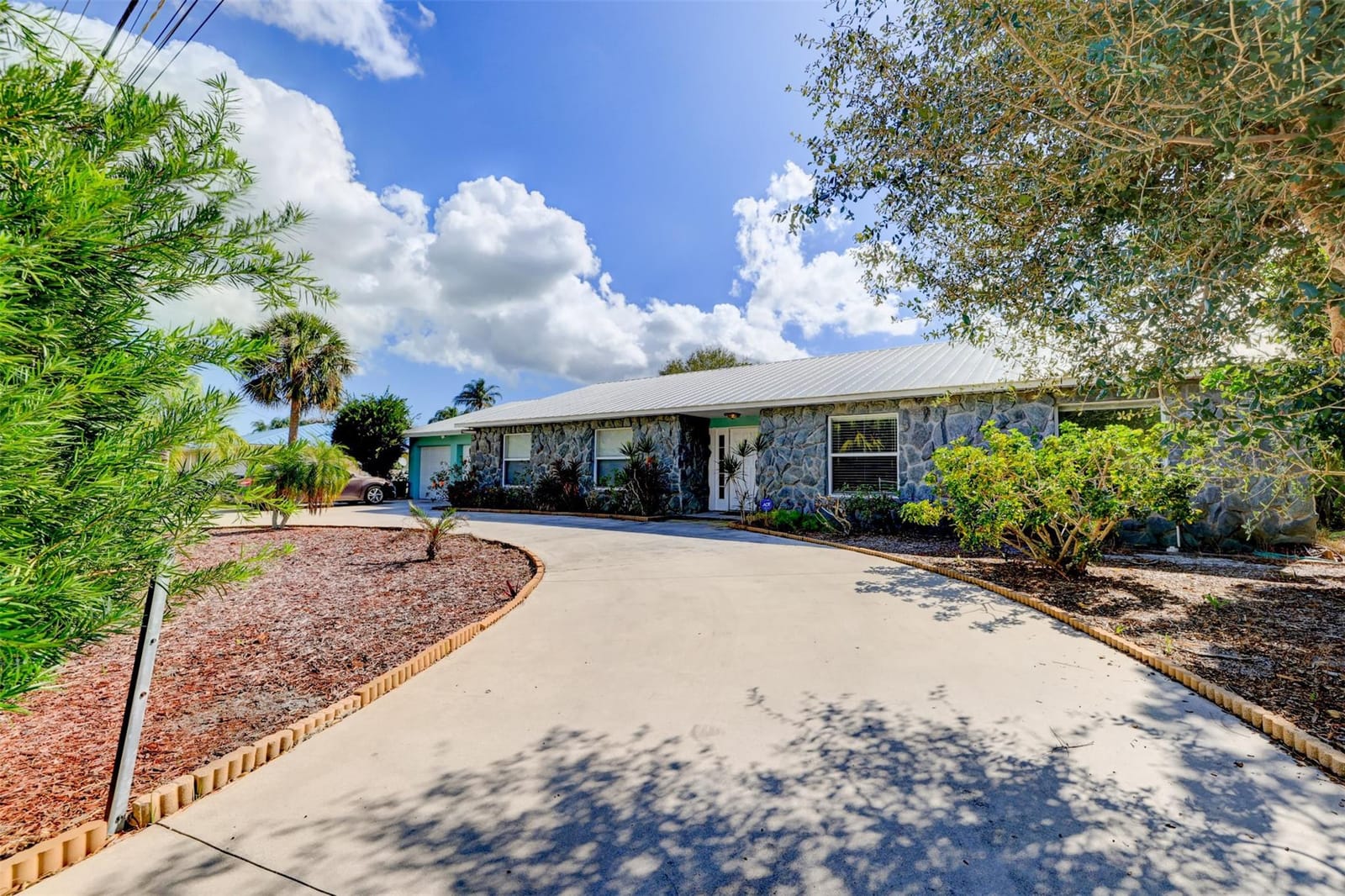 322 S Naranja Avenue, Port St. Lucie, FL 34983