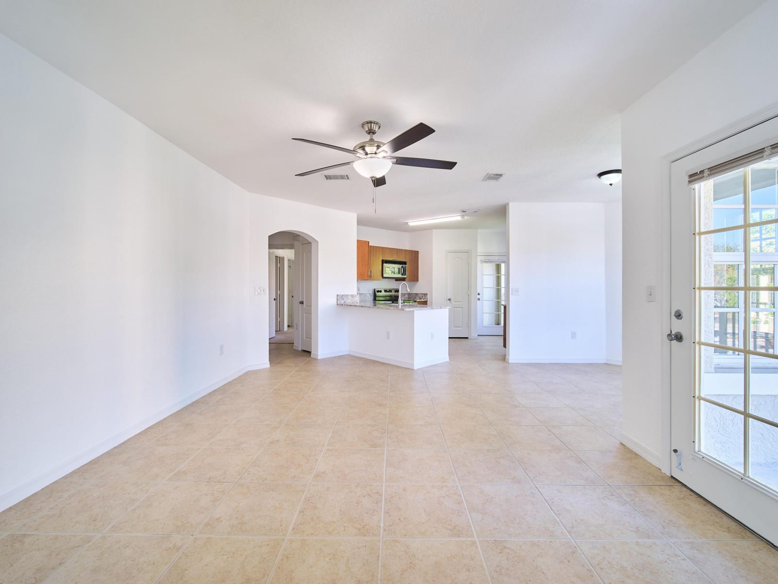 140 SW Peacock Boulevard 21-202, Port St. Lucie, FL 34986 photo 8