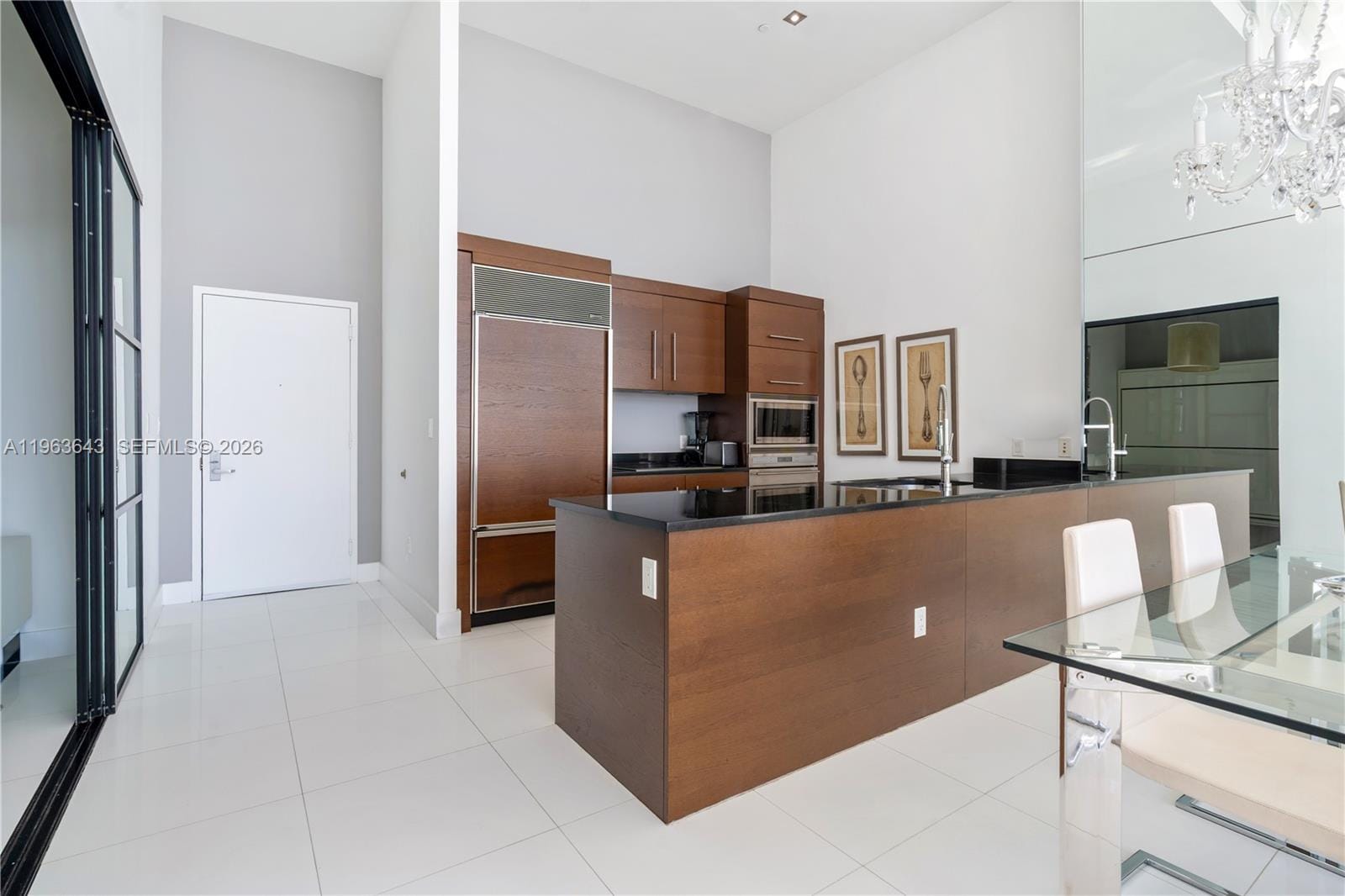 465 Brickell Avenue 2805, Miami, FL 33131 photo 2
