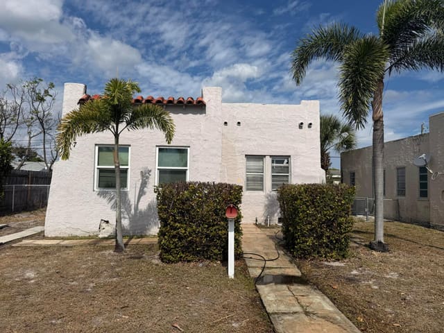 717 Selkirk Street, sold in Gardens The, West Palm Beach, FL