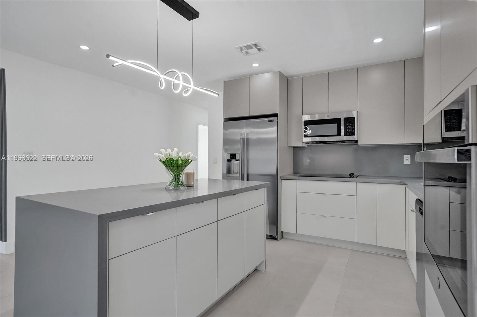1010 N 16th Avenue — photo 11
