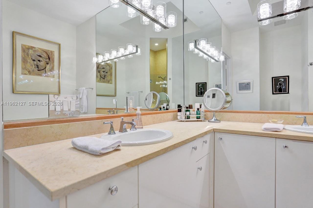 20000 E Country Club Drive 112, Aventura, FL 33180 photo 11