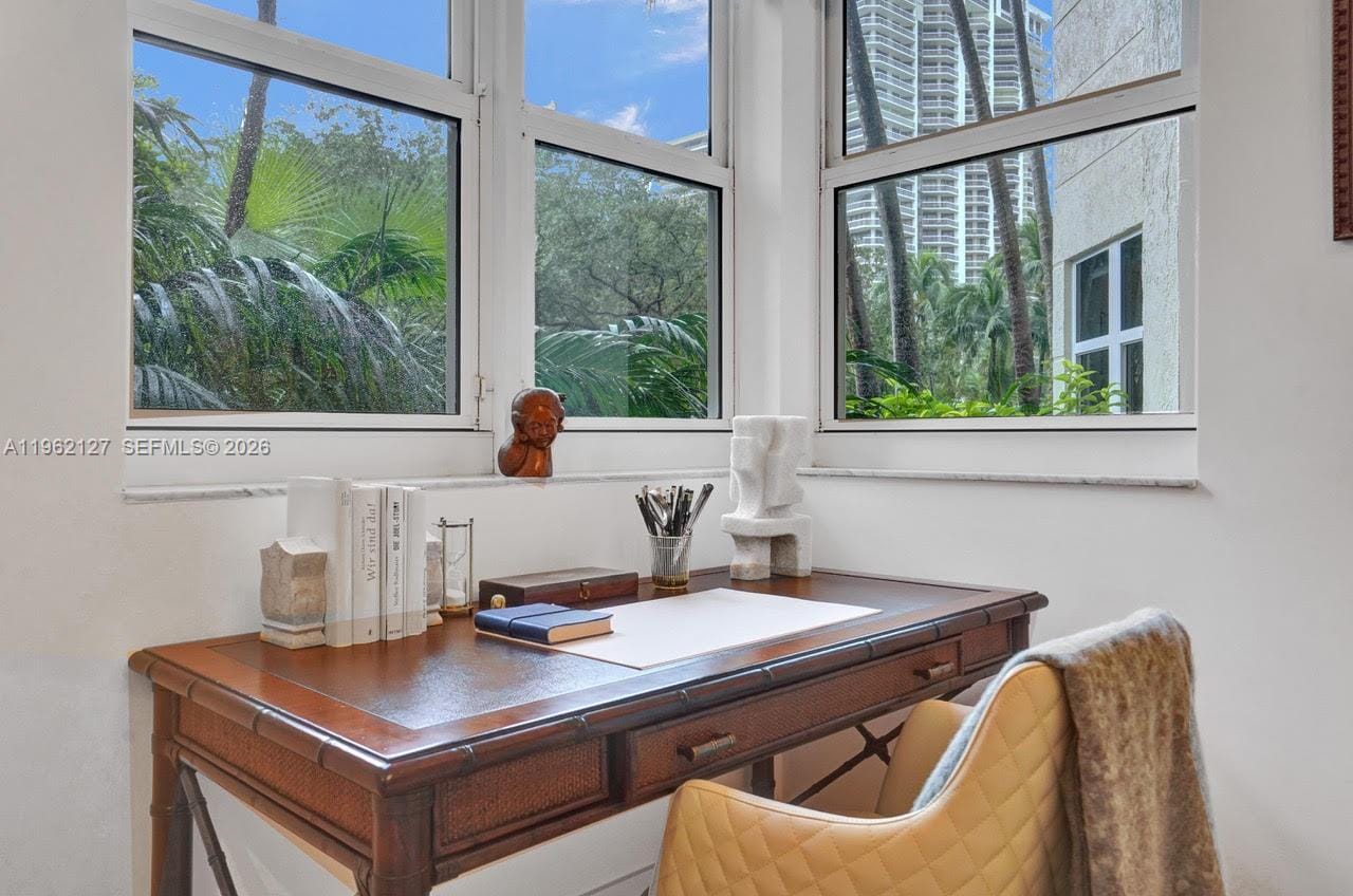 20000 E Country Club Drive 112, Aventura, FL 33180 photo 14
