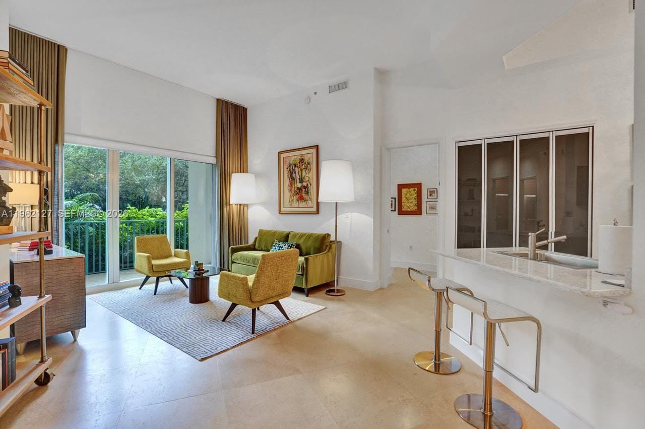 20000 E Country Club Drive 112, Aventura, FL 33180 photo 8