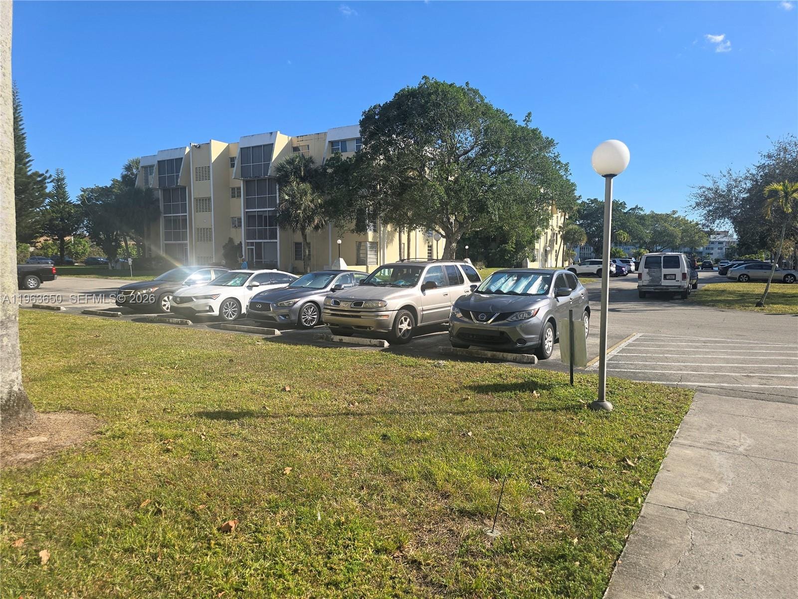 940 NE 199th Street 114, Miami, FL 33179 photo 21