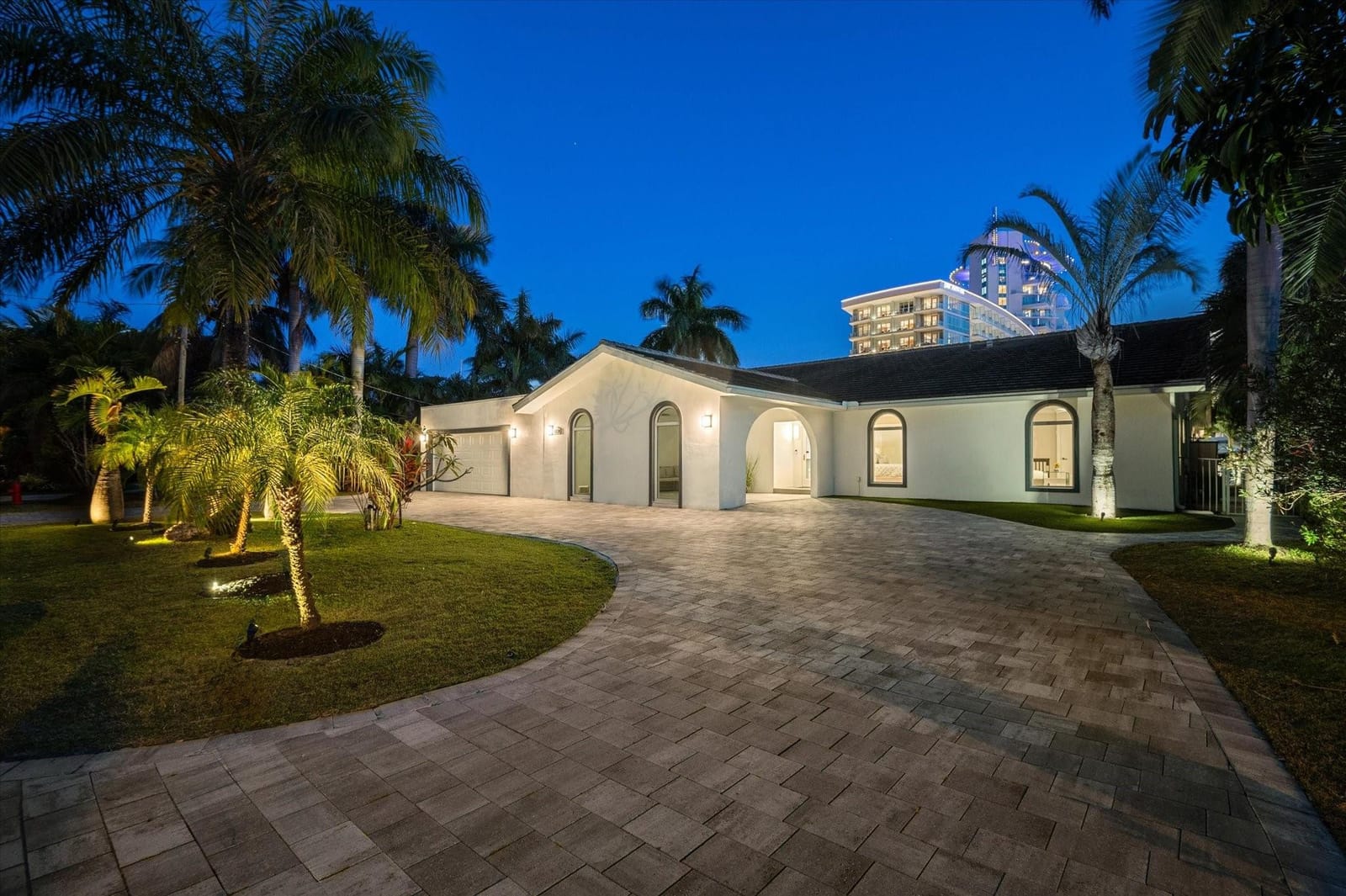 2540 Mercedes Drive, Fort Lauderdale, FL 33316 photo 9