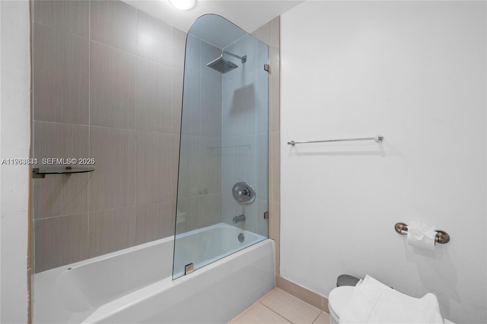 3250 NE 1st Avenue 515 — photo 12