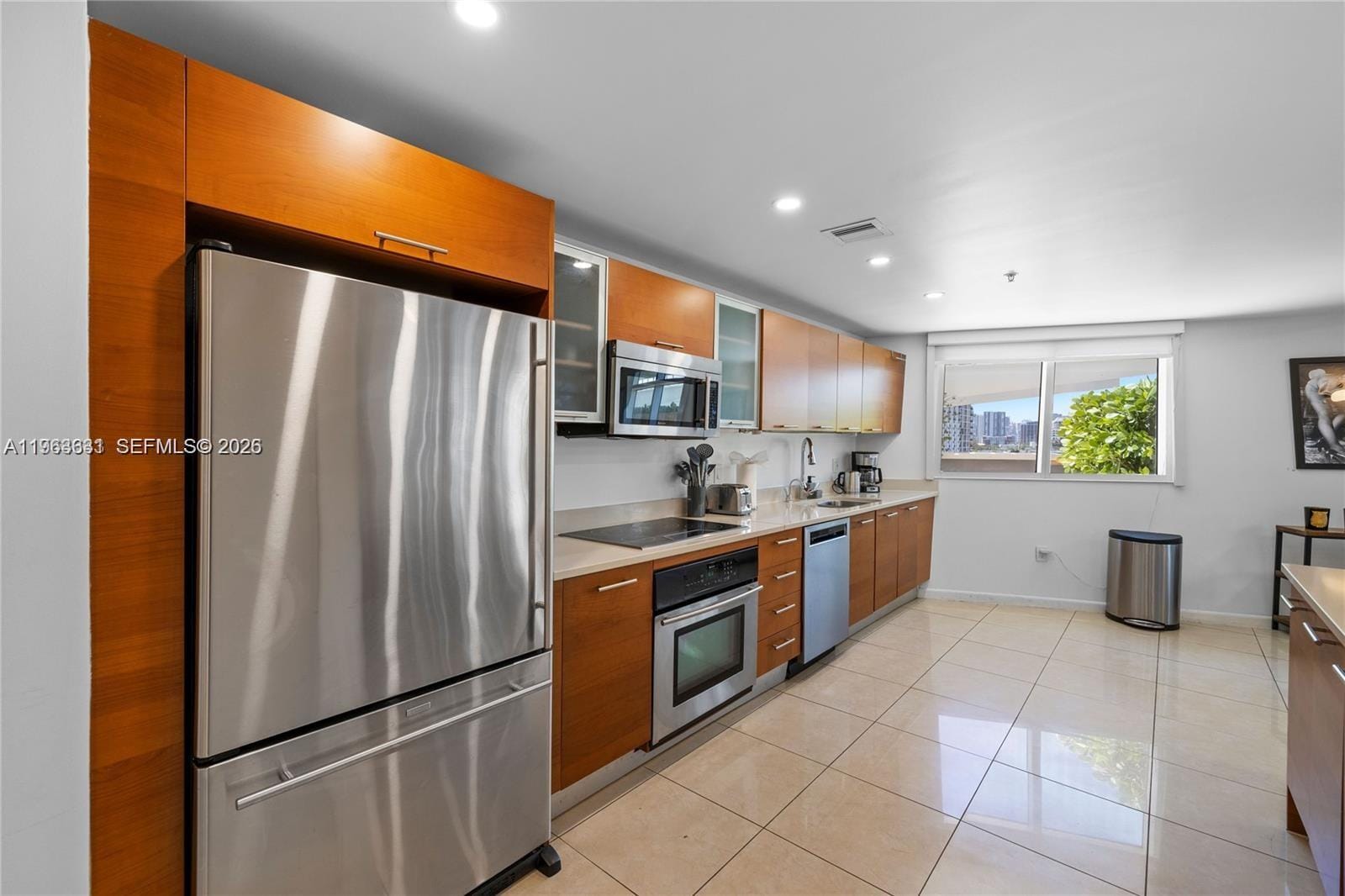3250 NE 1st Avenue 515 — photo 10