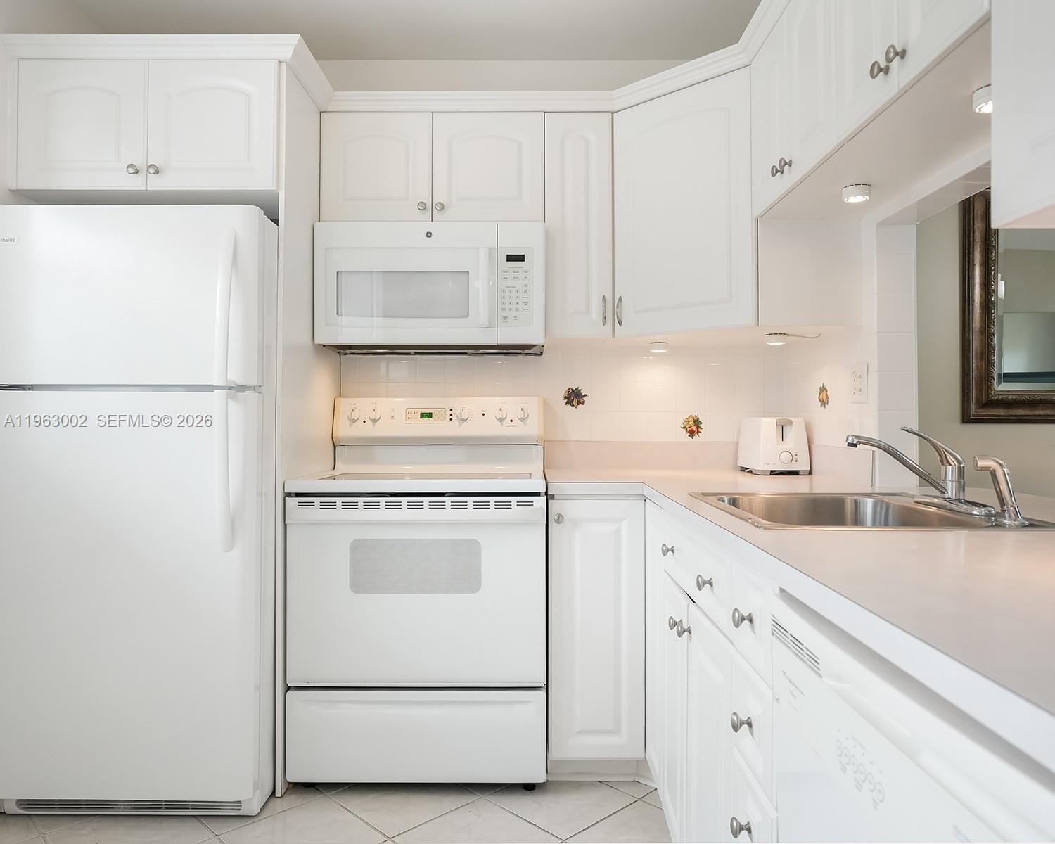 4805 NW 35th Street 506 — photo 3