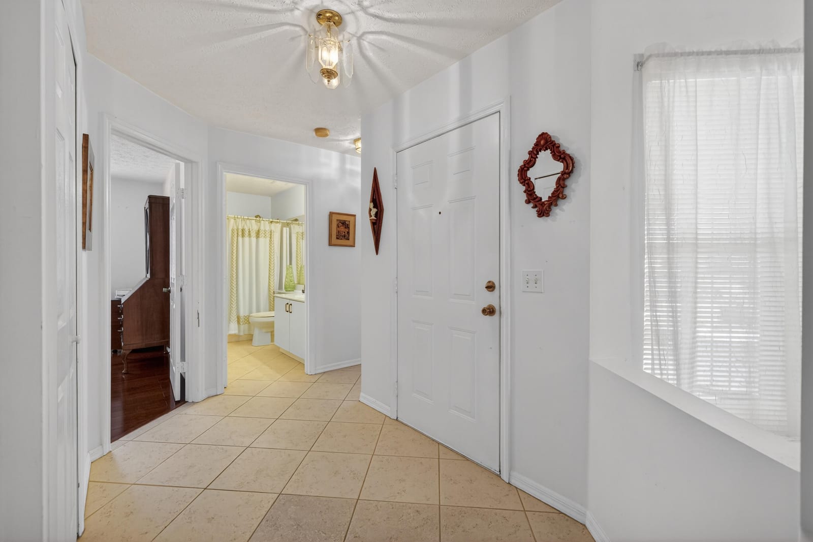 6737 Campanilla — photo 3