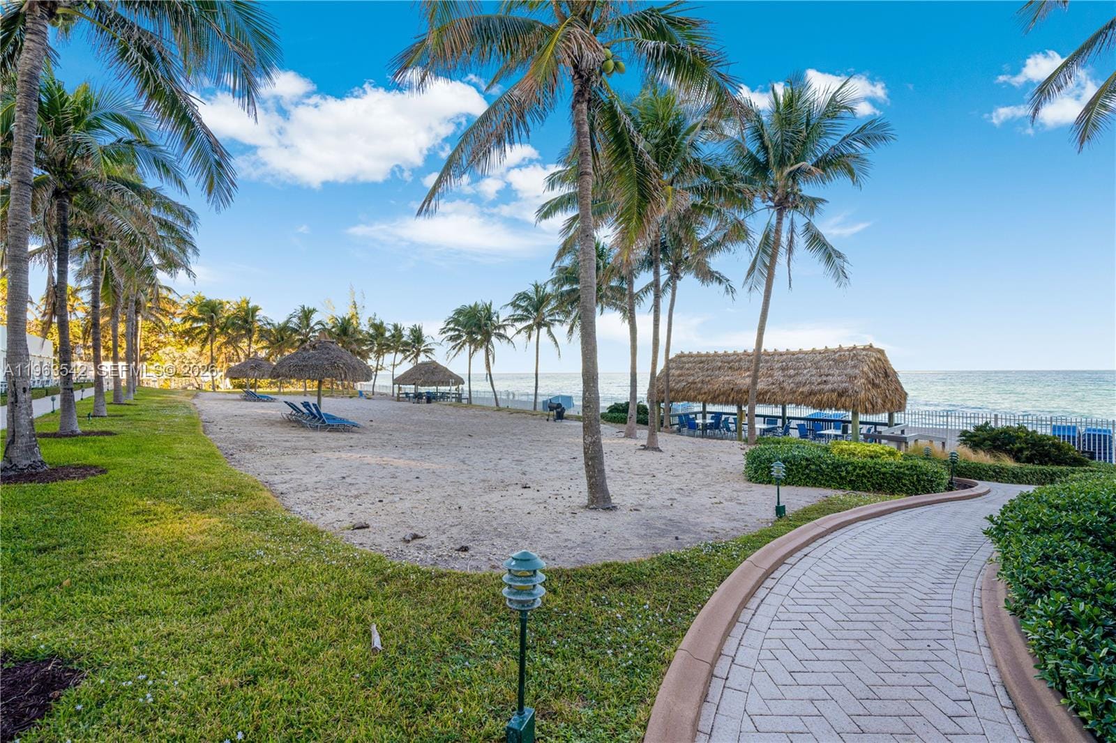 19333 E Collins Avenue 1202, Sunny Isles Beach, FL 33160 photo 22