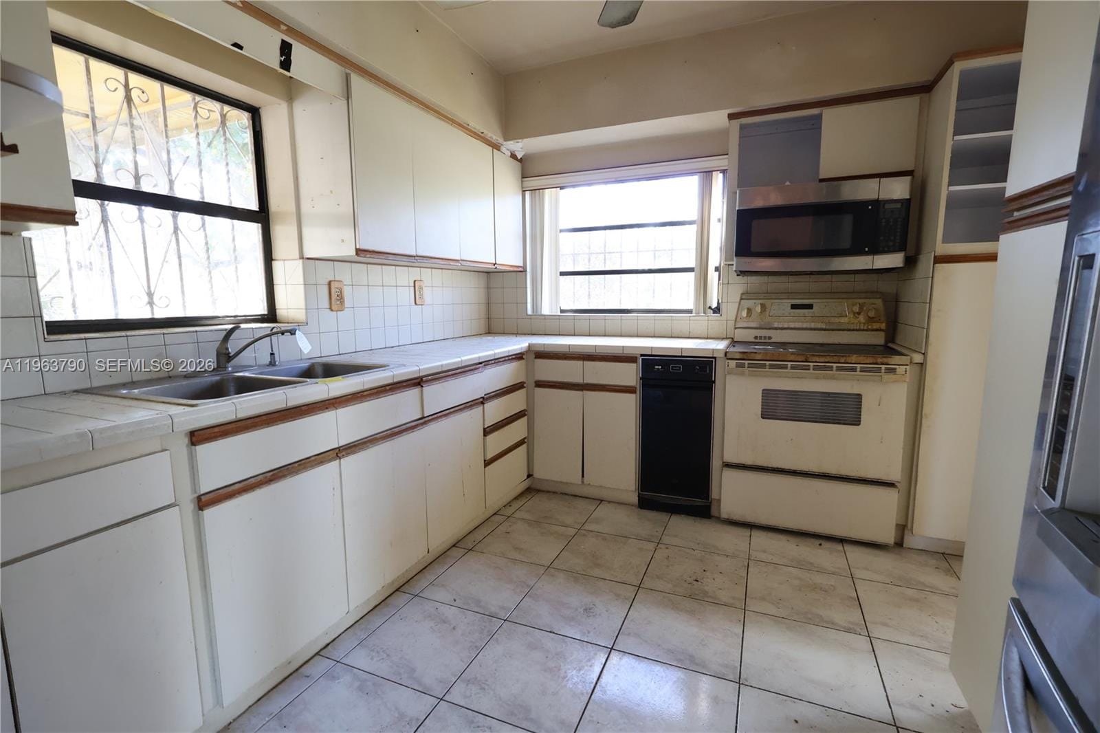 9210 SW 57th Terrace — photo 5