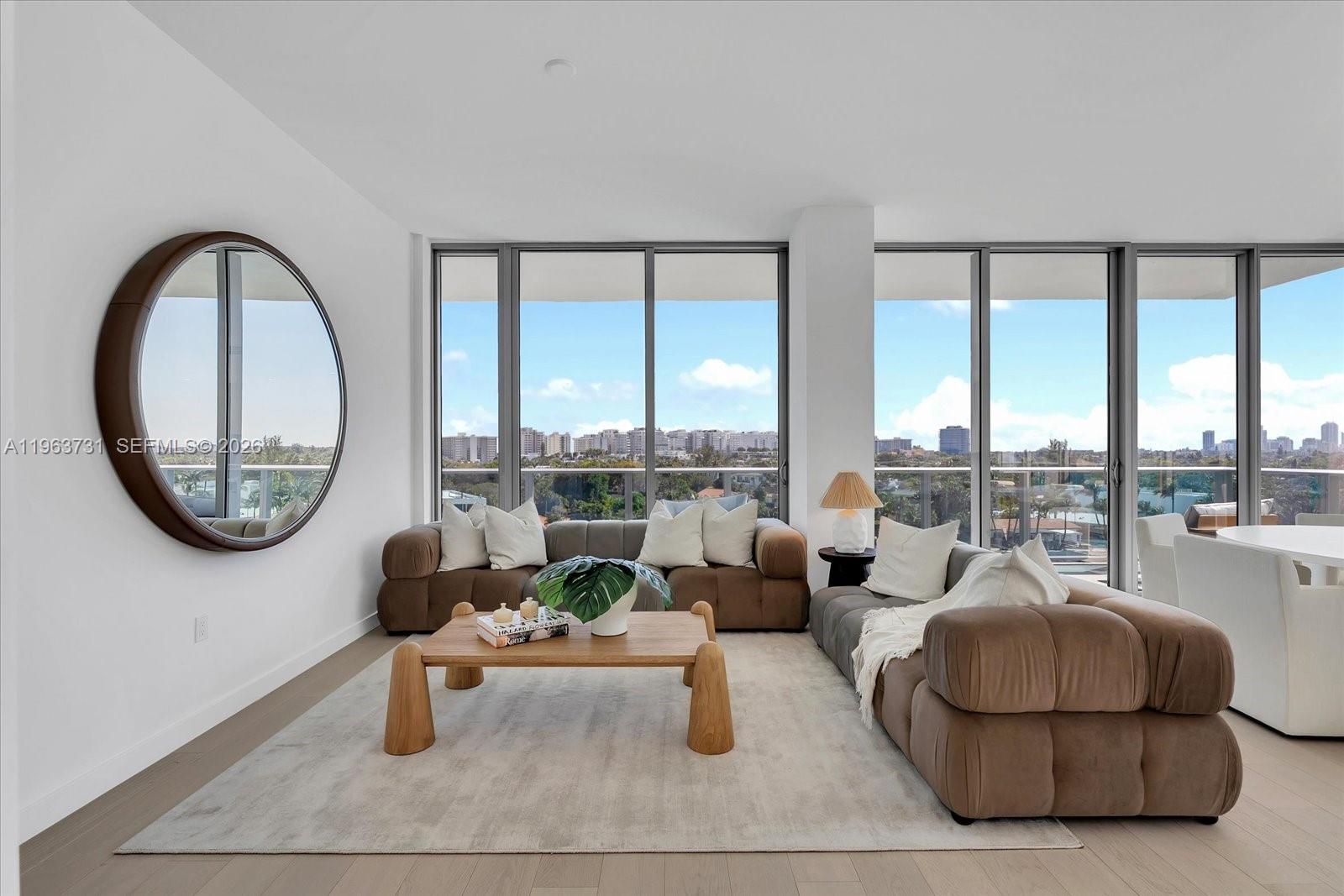 9201 E Bay Harbor Drive LPH01 — photo 9