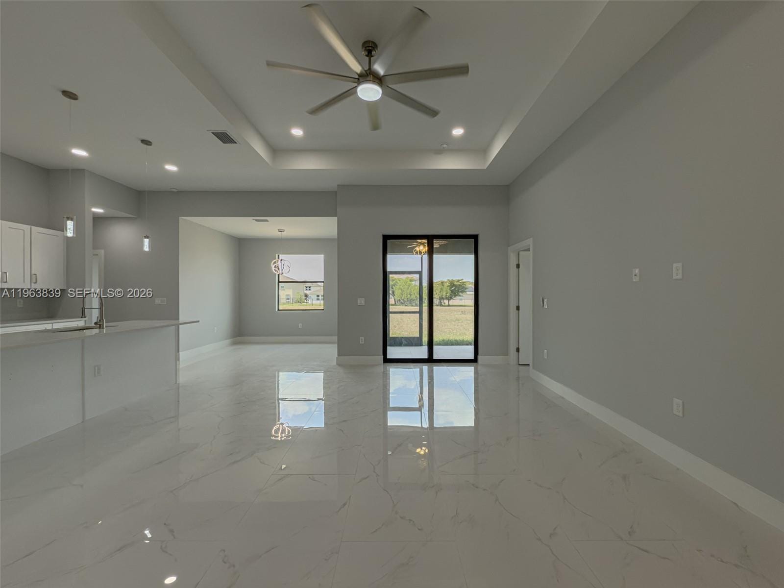 417 Paddock Street — photo 2