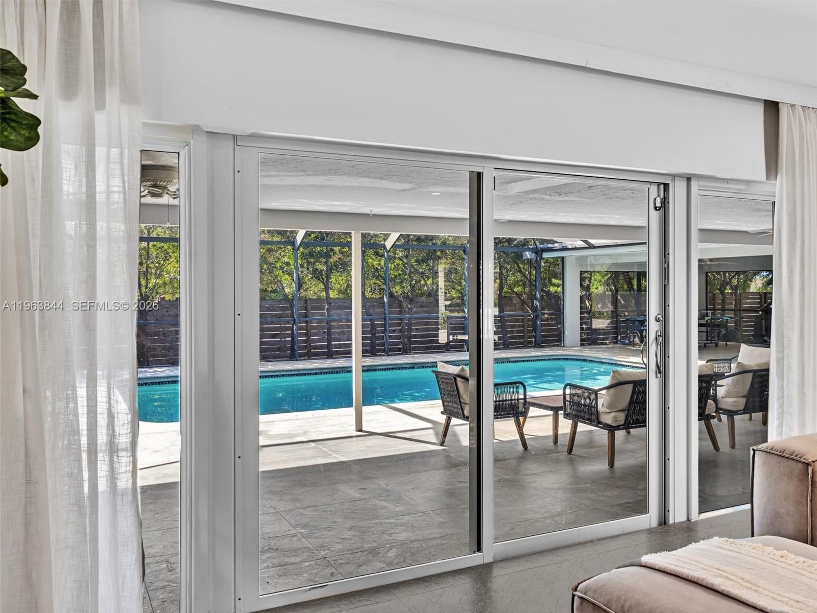 840 S Southlake Drive, Hollywood, FL 33019 photo 4