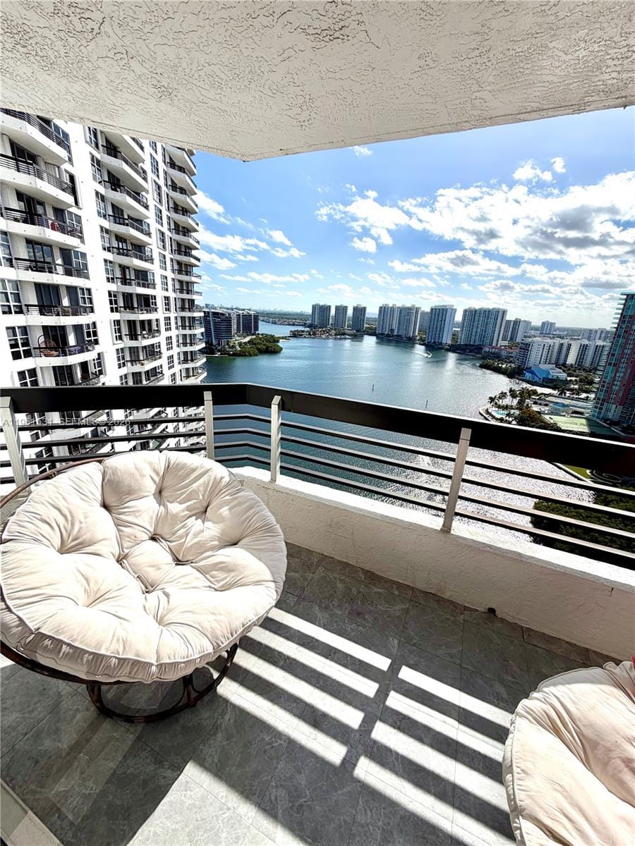 3530 Mystic Pointe Drive 2605, Aventura, FL 33180 photo 16
