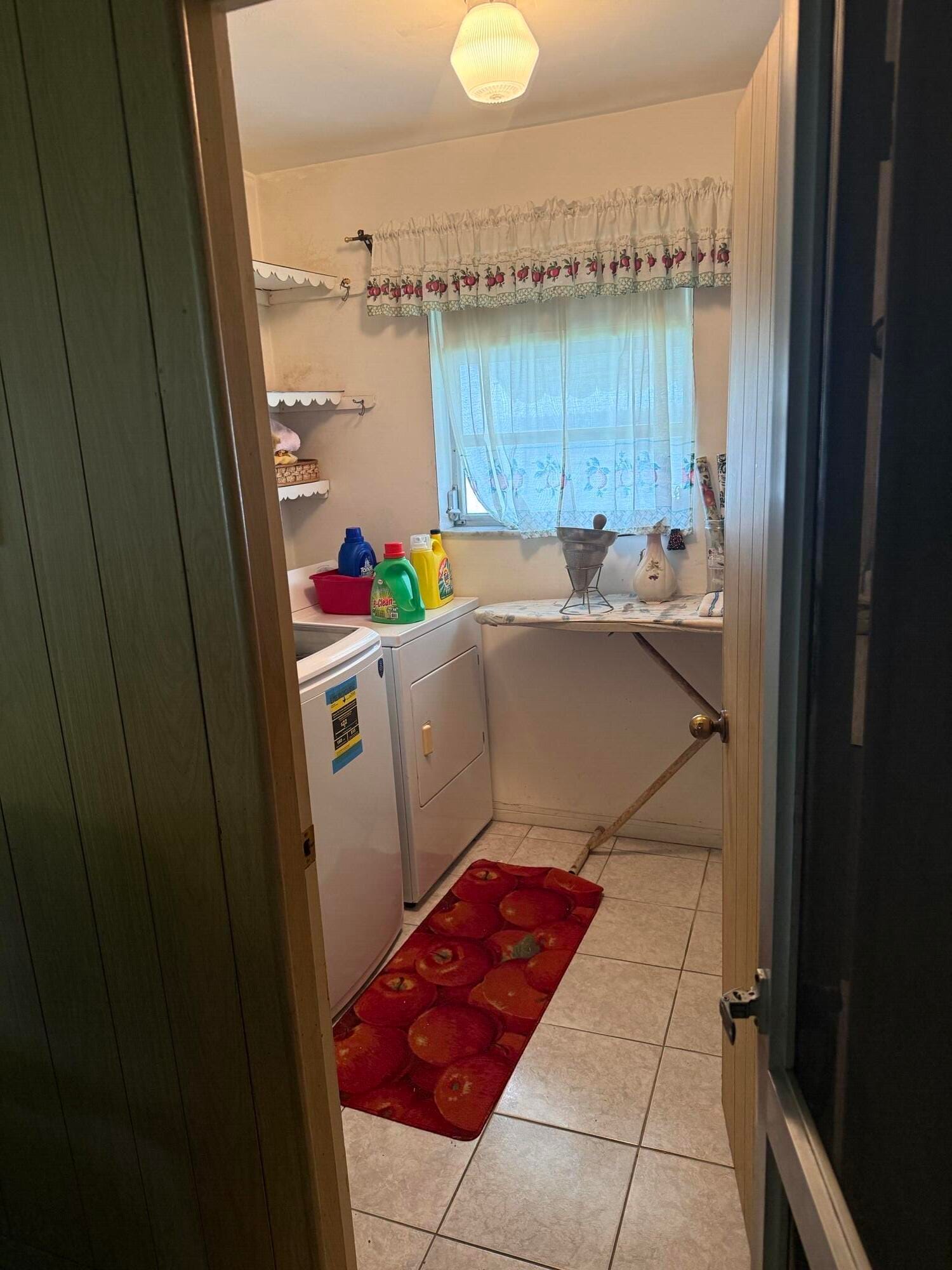 626 S Crescent Drive, Hollywood, FL 33021 photo 16