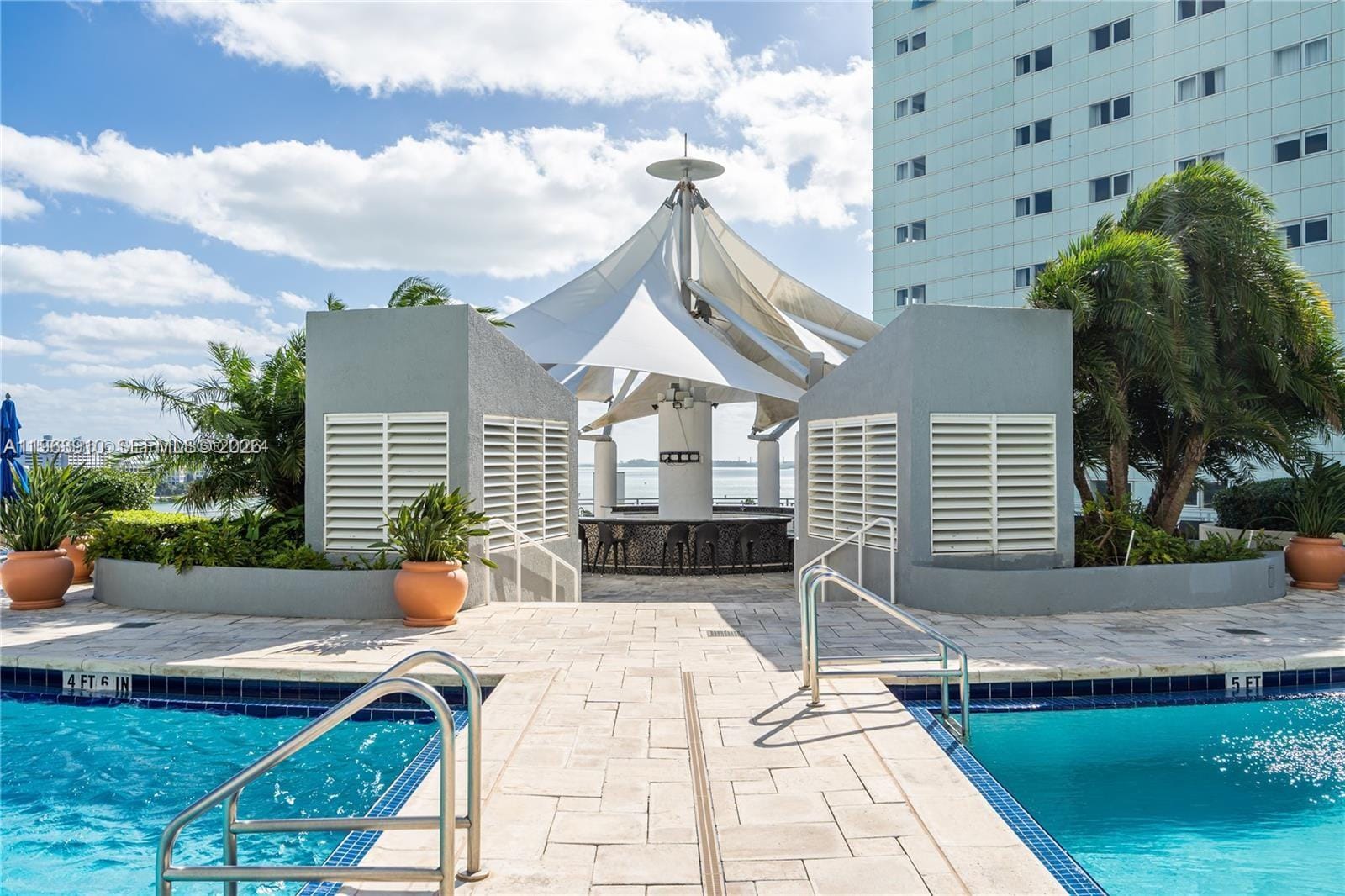 253 NE 2nd Street 433, Miami, FL 33132 photo 18