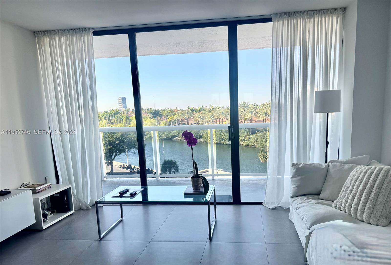 20505 E Country Club Drive 531, Aventura, FL 33180, Aventura