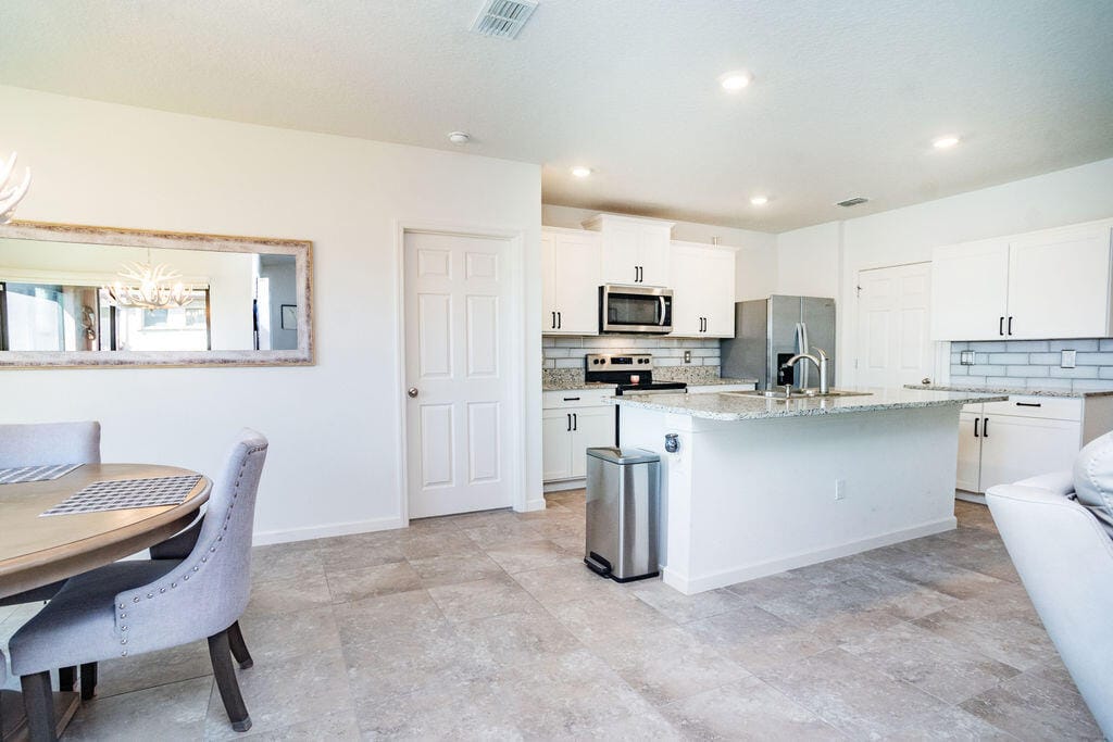 6560 Canterbridge Drive, Vero Beach, FL 32967 photo 7