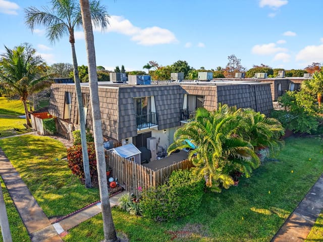 1545 W Forest Lakes Circle W B, West Palm Beach, FL 33406