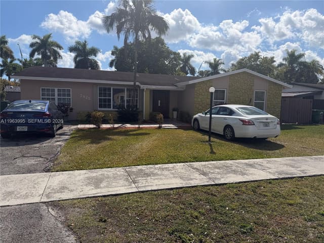 7825 SW 127th Court, sold in Winston Park Unit Two, Miami, FL