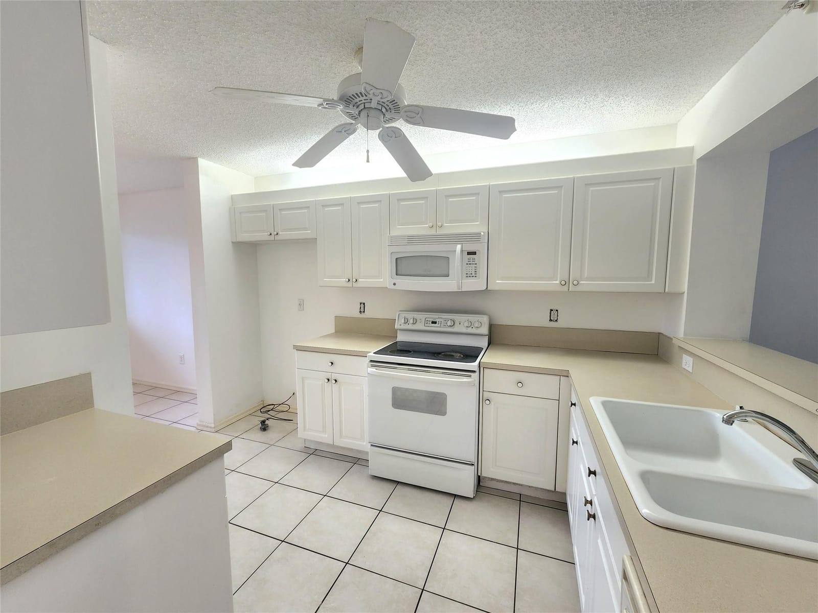 7751 Southampton Terrace 213 — photo 8