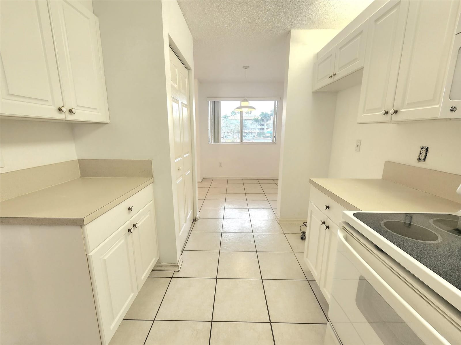 7751 Southampton Terrace 213 — photo 9