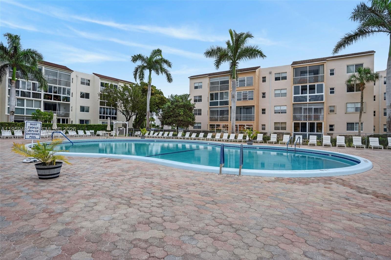 2821 Somerset Drive 317, Lauderdale Lakes, FL 33311, Lauderdale Lakes