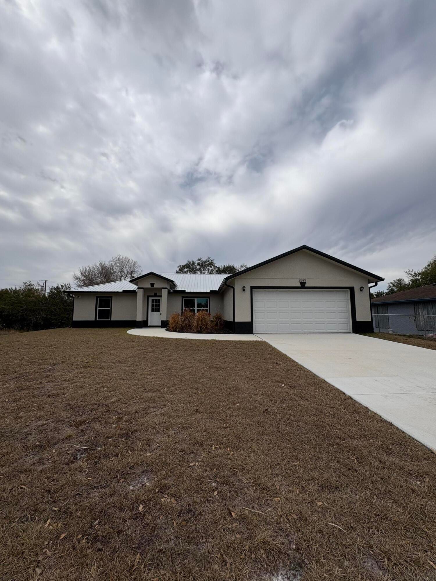 2897 NW 37th Avenue, Okeechobee, FL 34972