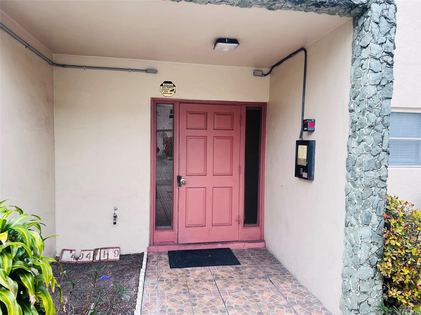 4046 NW 19th Street 203, Lauderhill, FL 33313