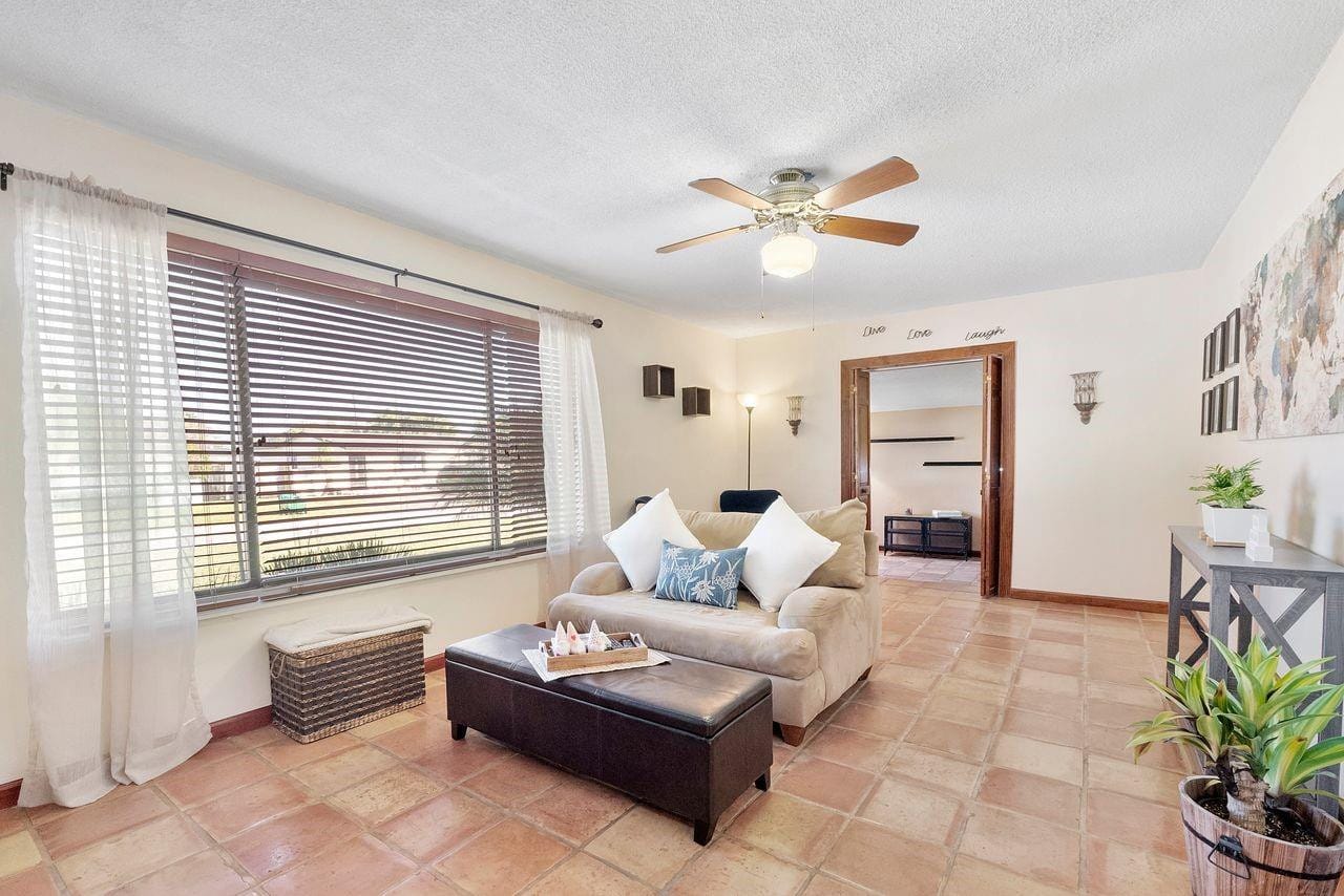 2410 Montego Drive — photo 6