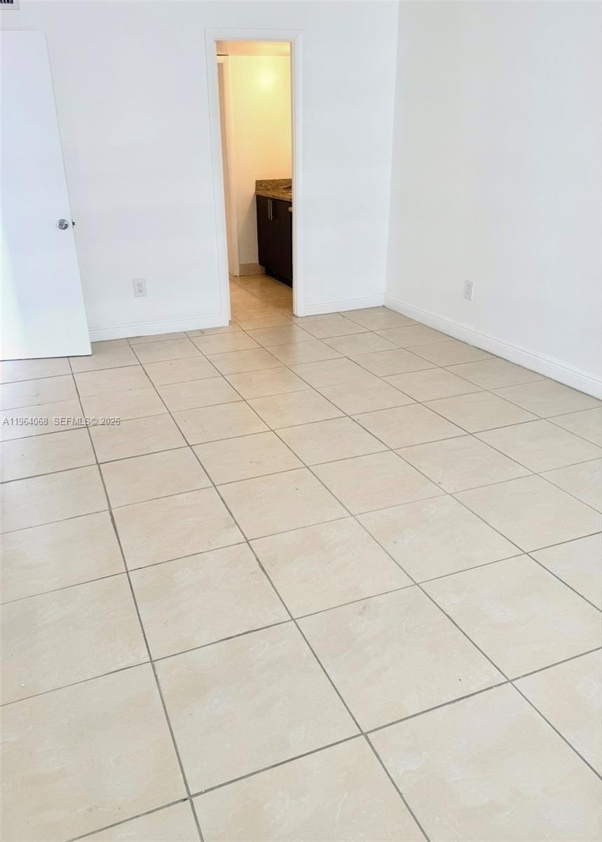 494 NW 165th St Road C508, Miami, FL 33169 photo 11
