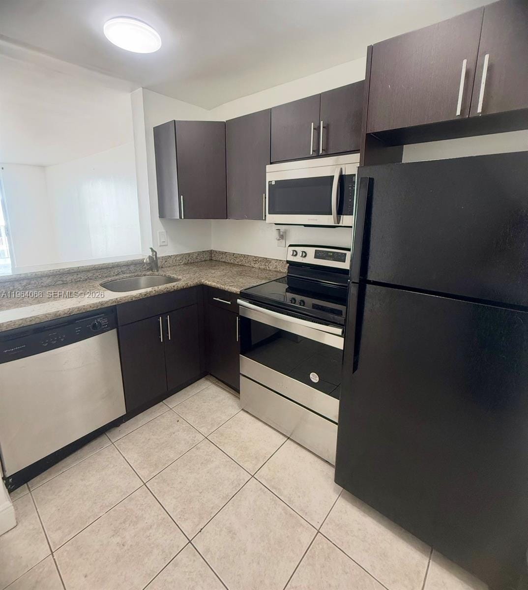 494 NW 165th St Road C508, Miami, FL 33169 photo 3