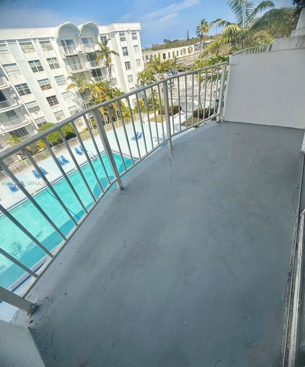 494 NW 165th St Road C508, Miami, FL 33169 photo 4