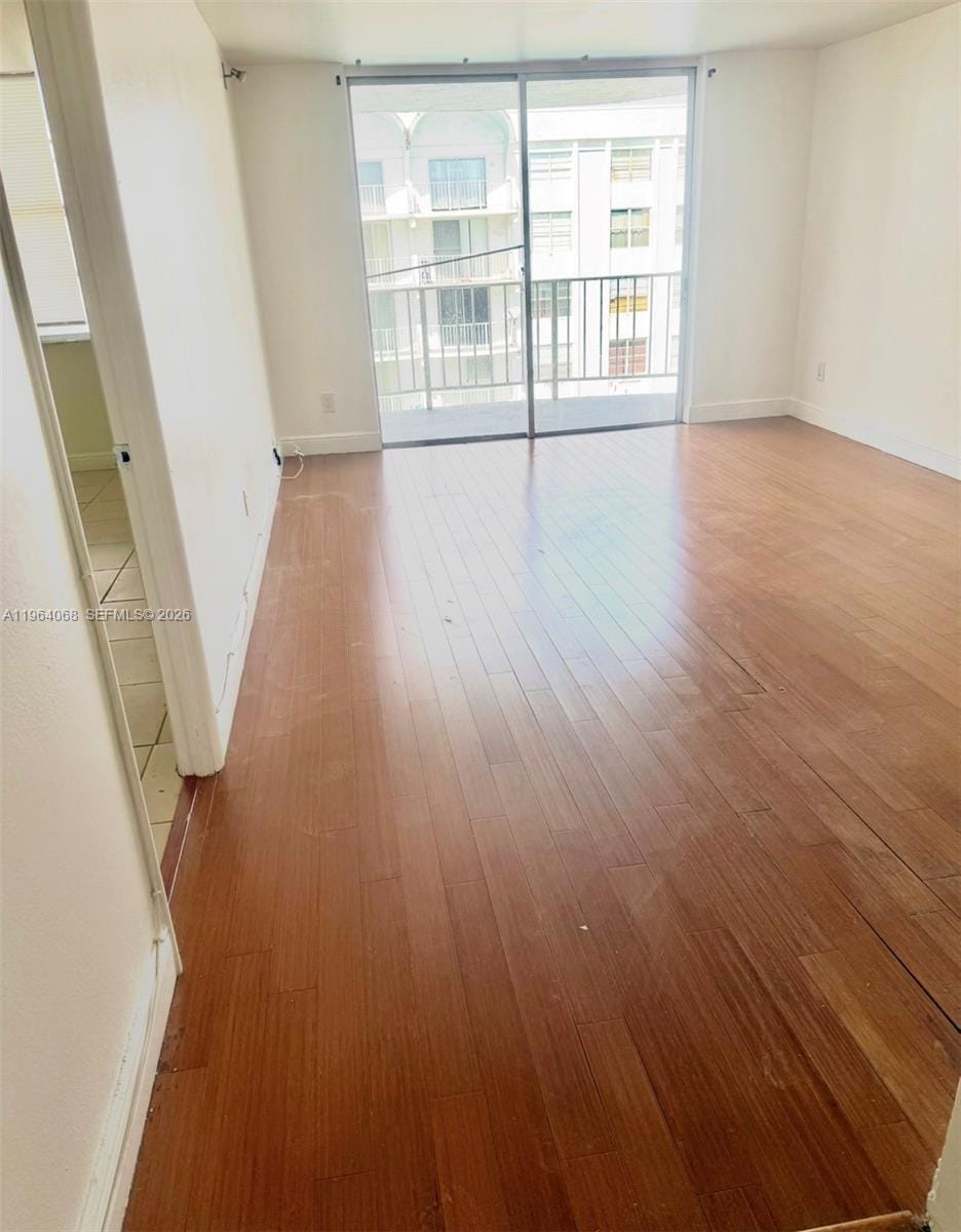 494 NW 165th St Road C508, Miami, FL 33169 photo 5