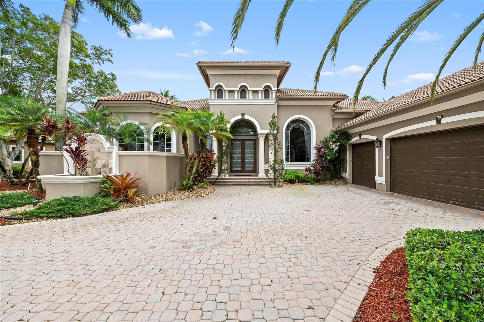 7276 NW 127th Way — photo 3
