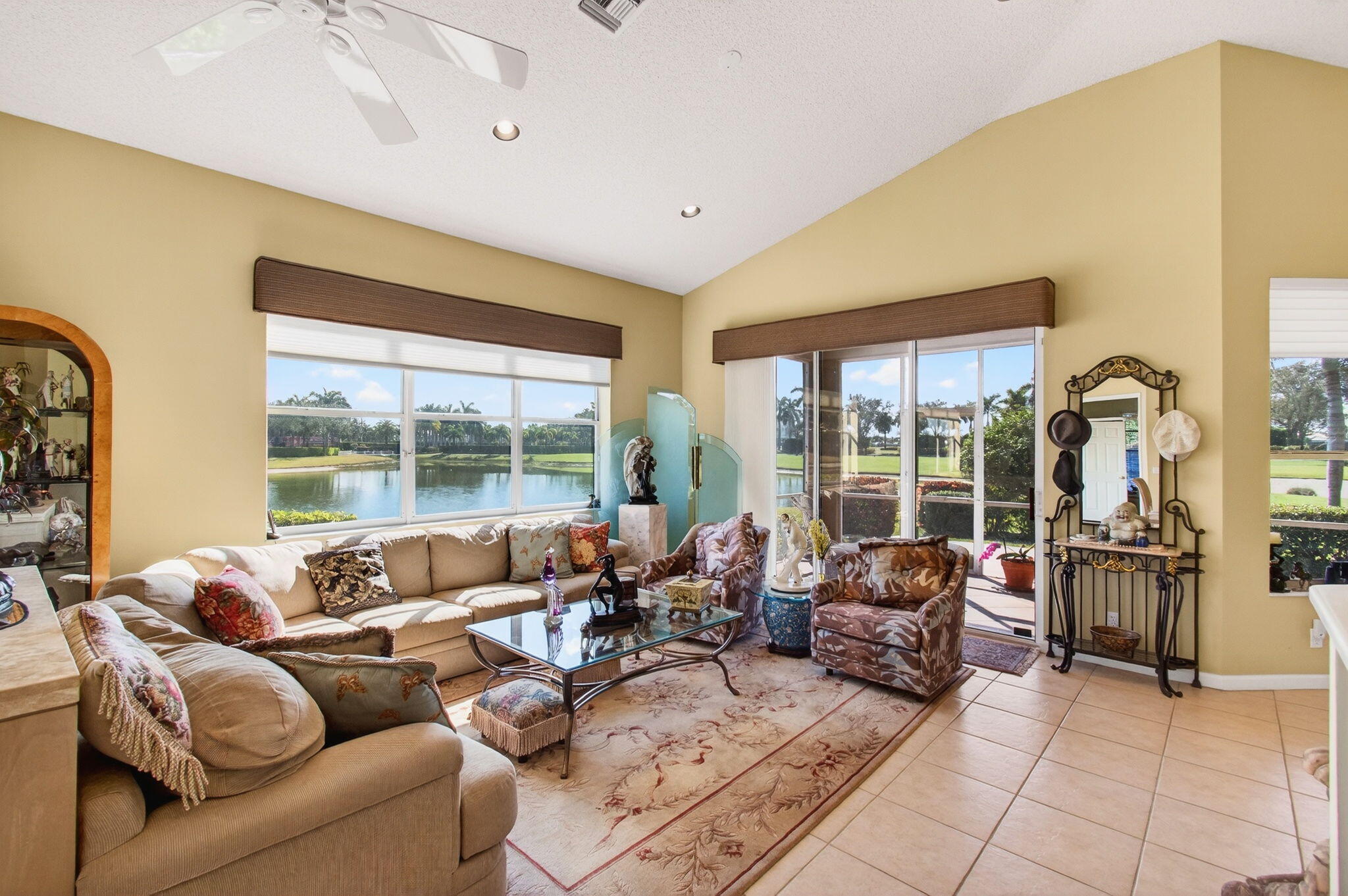6862 Swansea Lane — photo 10