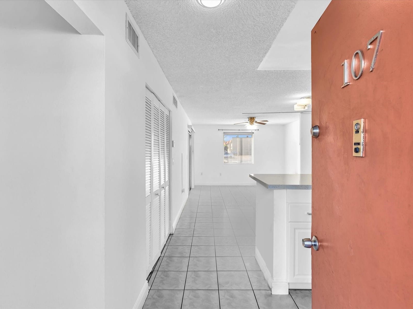6034 Forest Hill Boulevard 107 — photo 2