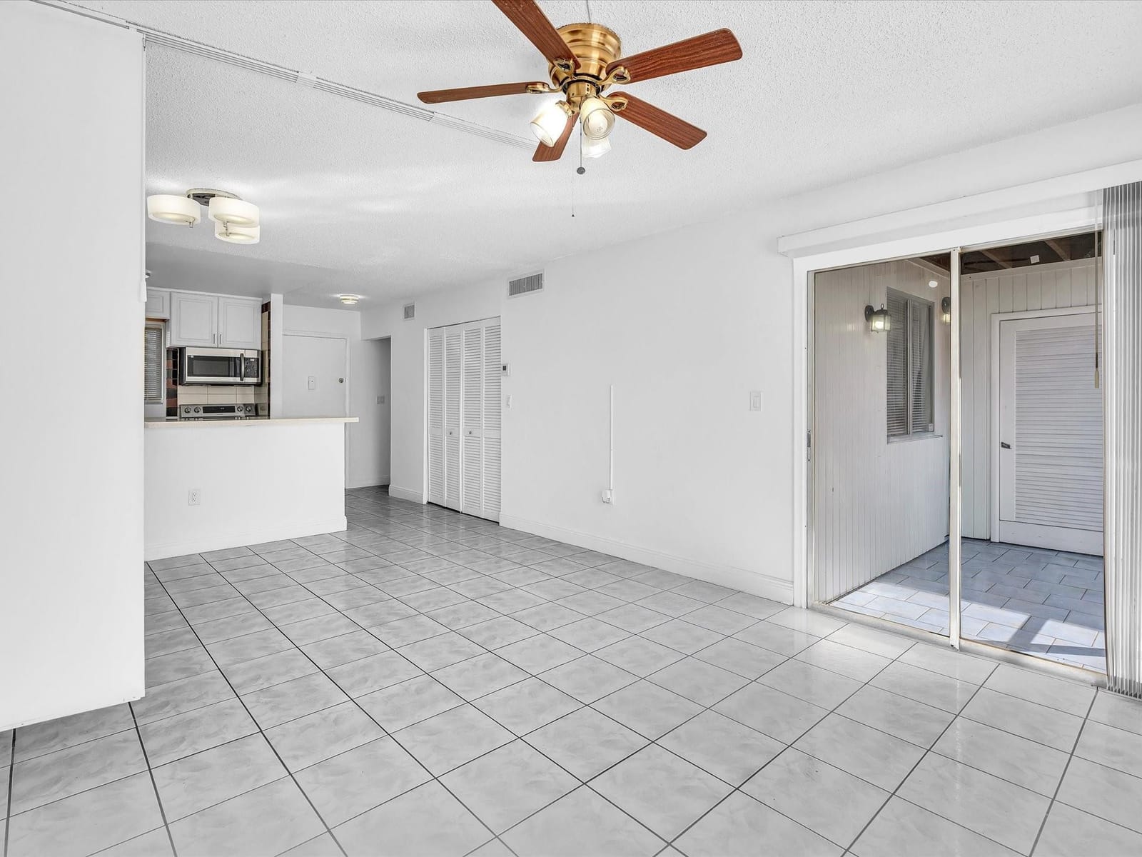 6034 Forest Hill Boulevard 107, West Palm Beach, FL 33415 photo 18
