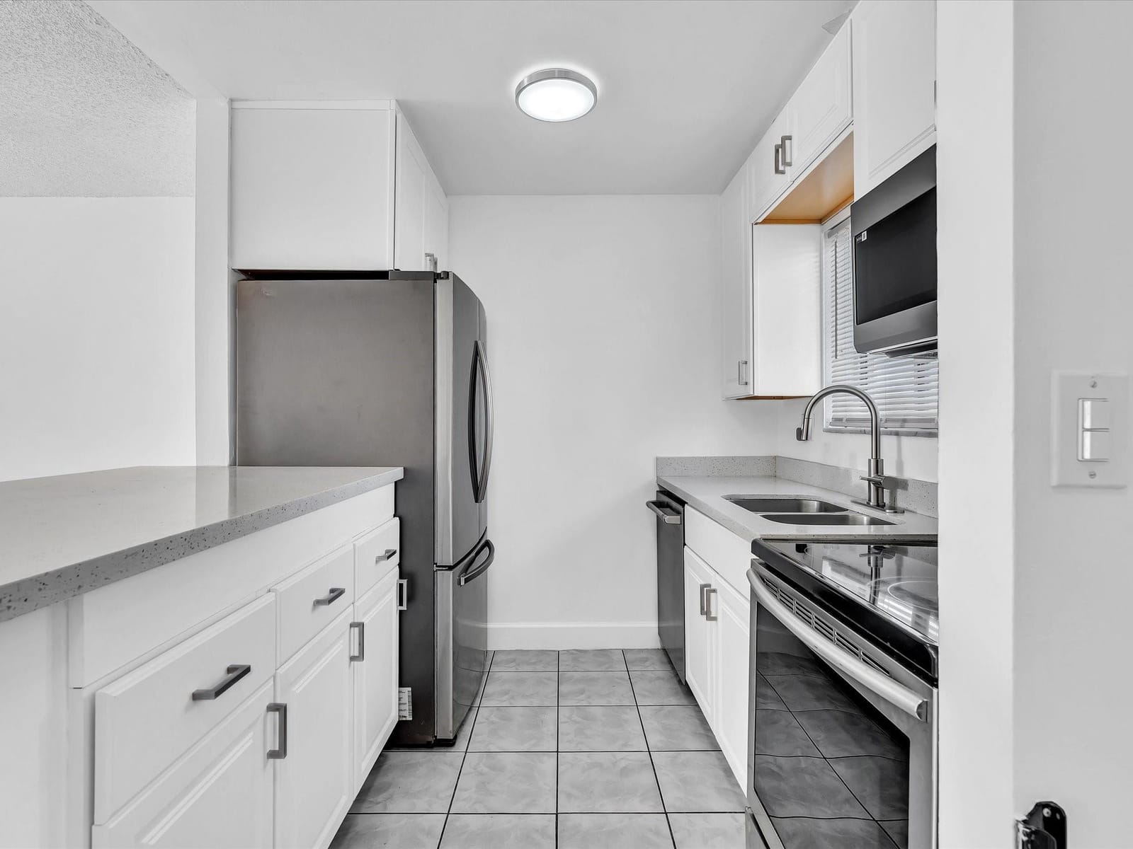 6034 Forest Hill Boulevard 107 — photo 4