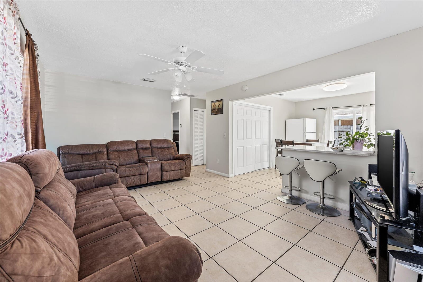 1012 Green Street, West Palm Beach, FL 33405 photo 2