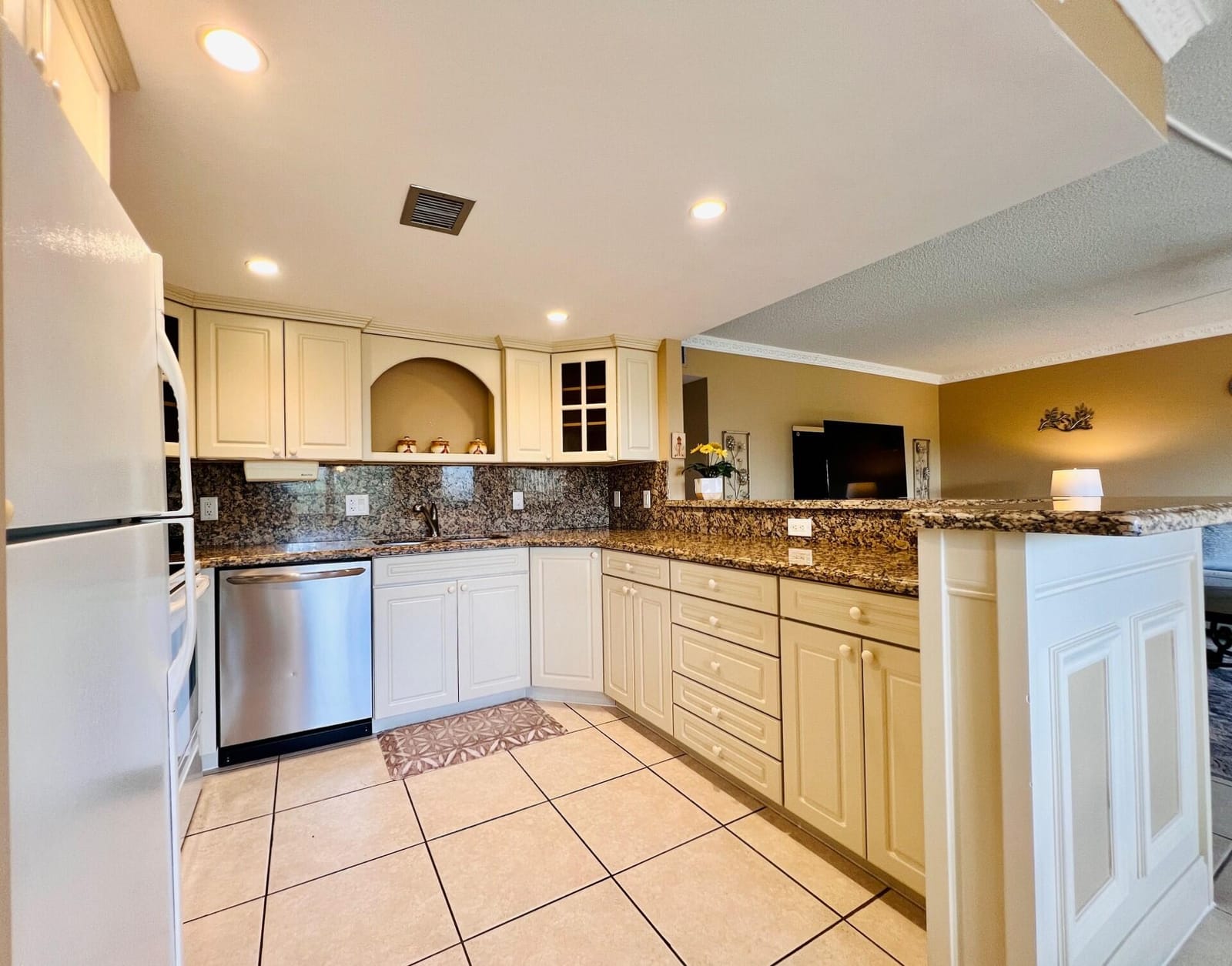 306 Wellington L — photo 2